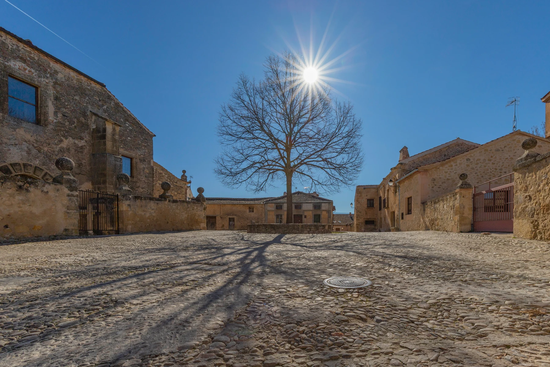 🏰 Viaje a la Edad Media: Los 5 pueblos amurallados más bonitos de España