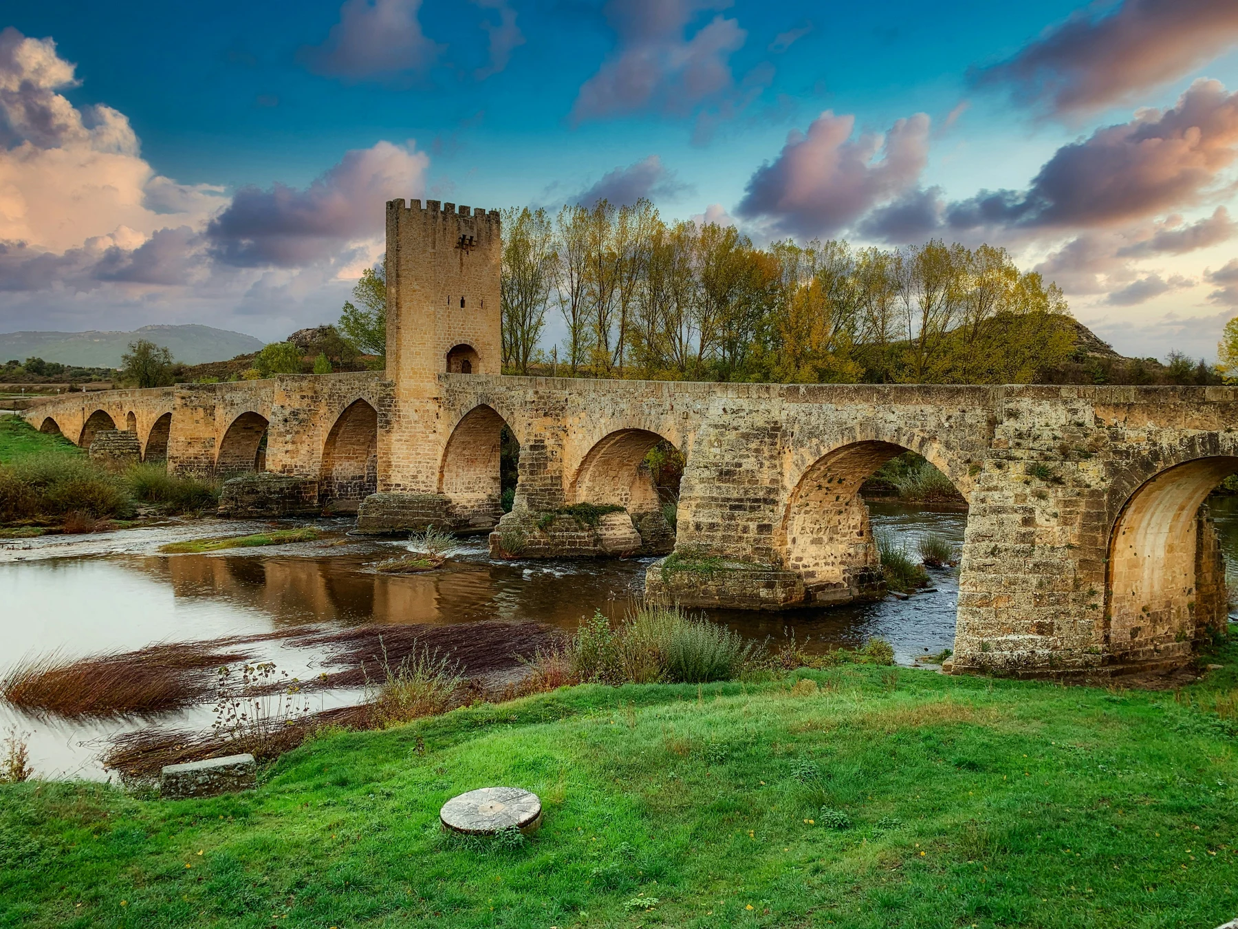 🏰 Viaje a la Edad Media: Los 5 pueblos amurallados más bonitos de España