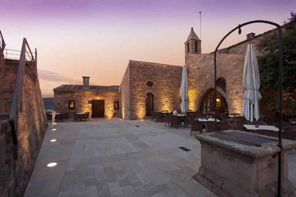 🏰 Impresionante Castillo Medieval del Siglo IX en Barcelona