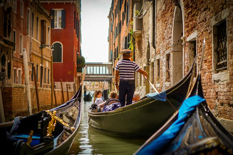 🎭 ¡Chollazo a Venecia! 3 Noches con Vuelos + Hotel y Desayuno
