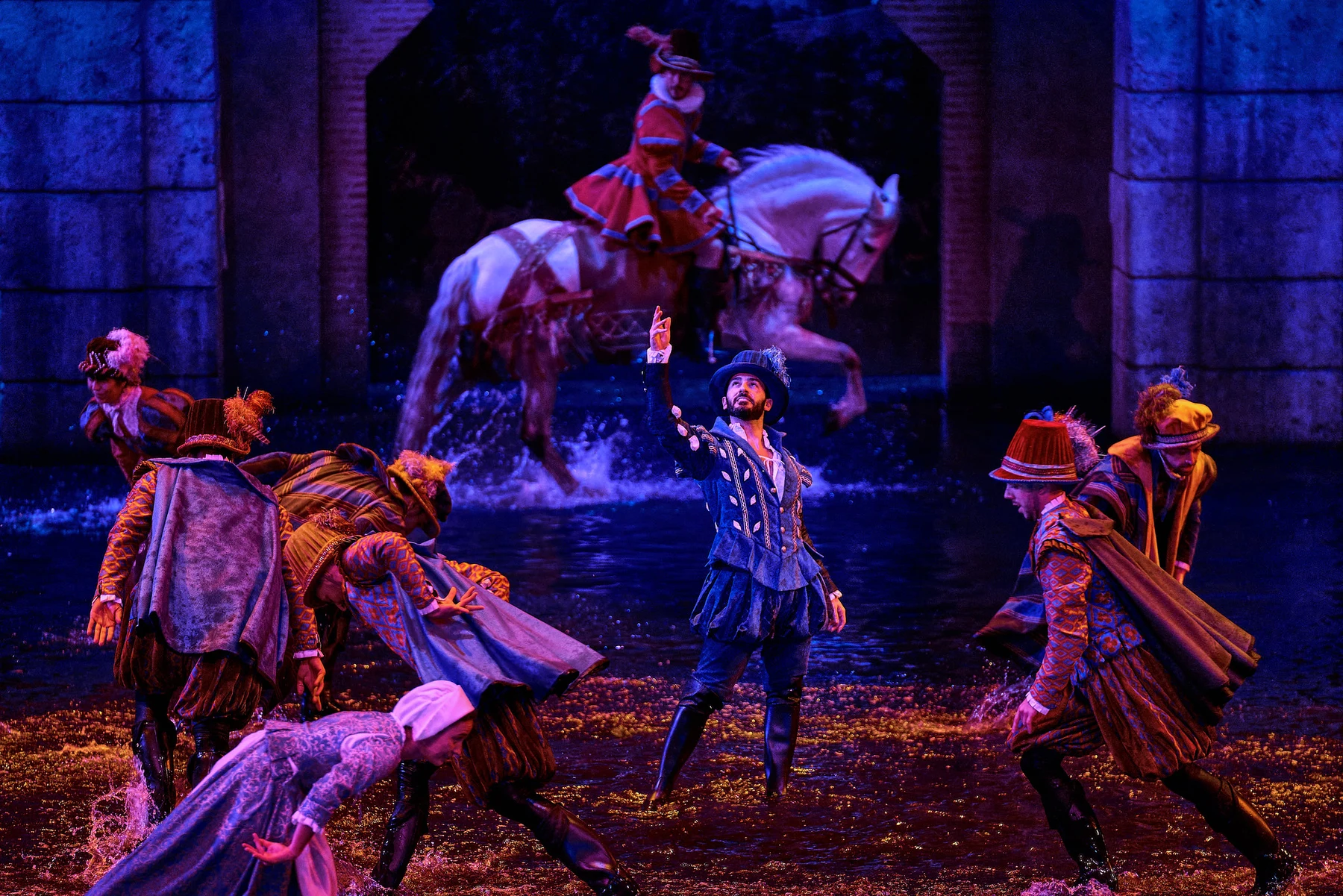 ⚔️ Hotel 4* en Toledo + Entradas a Puy du Fou