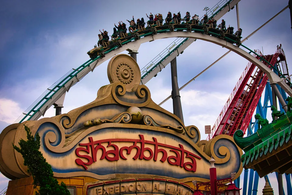 🎢 ¡Adrenalina en Familia! 3 Días en PortAventura con Hotel 4⭐️ + Entradas